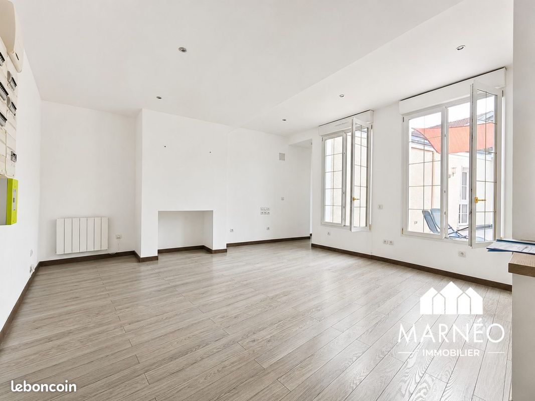 Appartement 5 pièces 109 m² · à Châlons-en-Champagne · 109 m² · 950 €