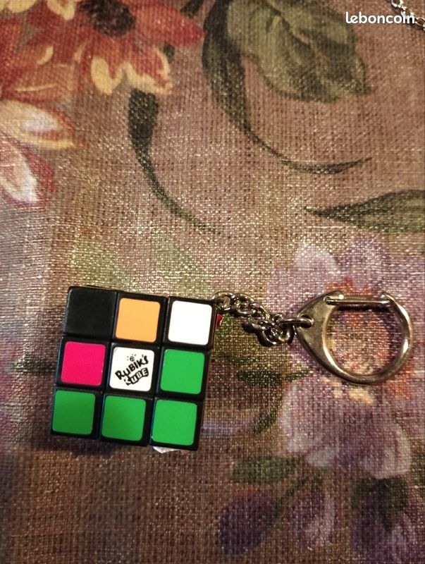 Ruby cube porte clefs joue (image 2)