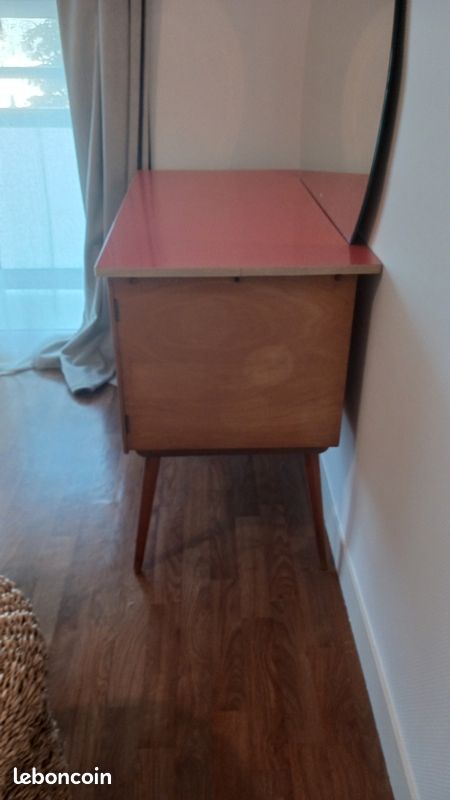 Bureau en bois vintage (image 6)