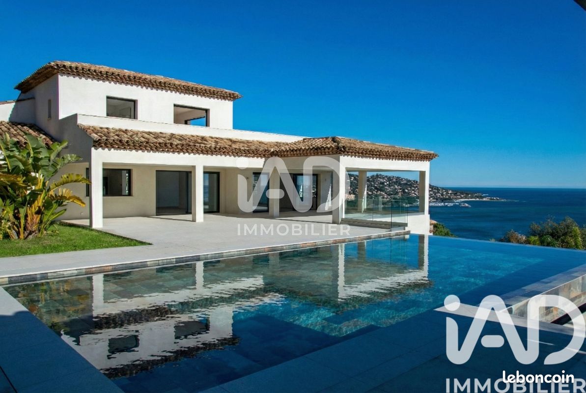 Maison 9 pièces 416 m² · à Sainte-Maxime · 416 m² · 10 500 000 €
