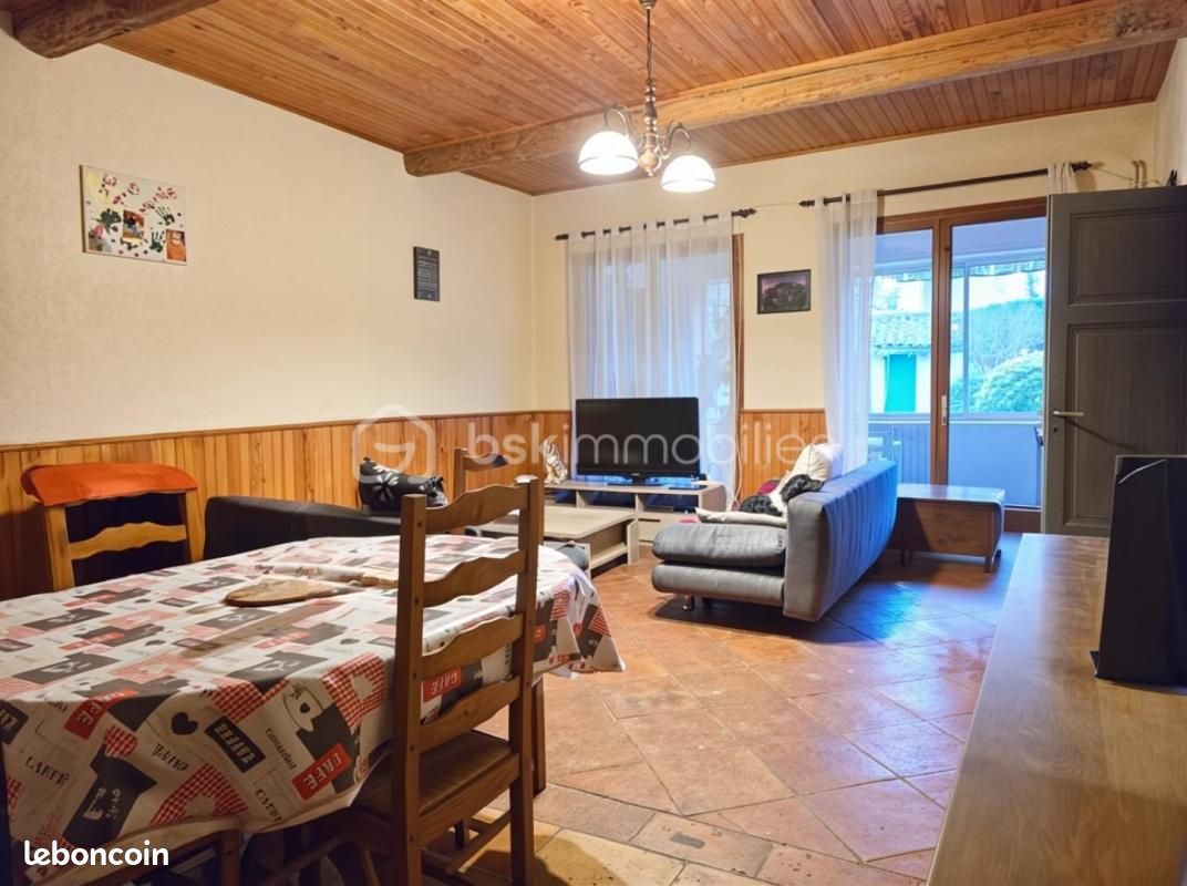 Maison 7 pièces 260 m² · à Mas-Grenier · 260 m² · 229 000 €