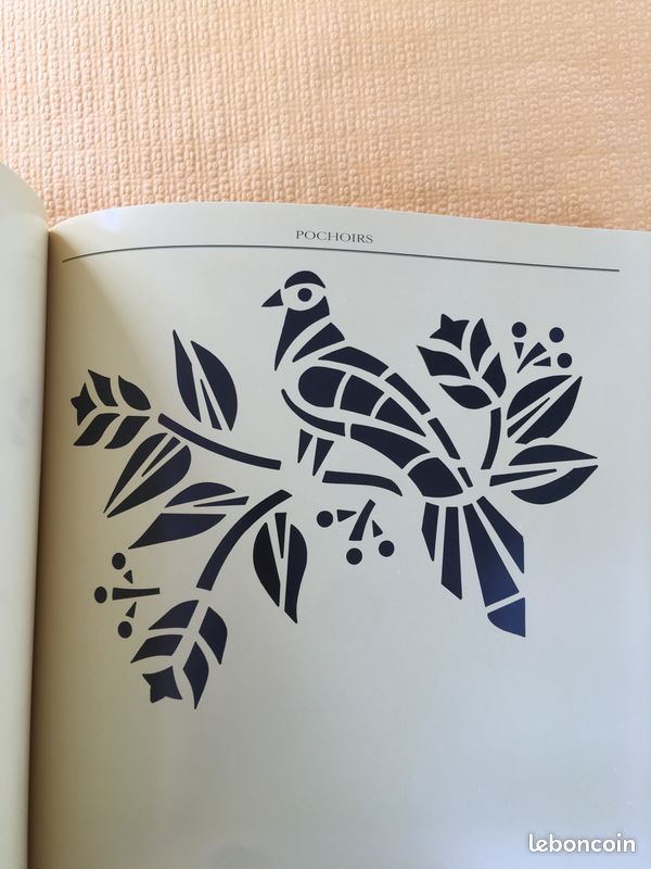 Gros livre sur les Pochoirs, comprenant modèles à découper (image 7)