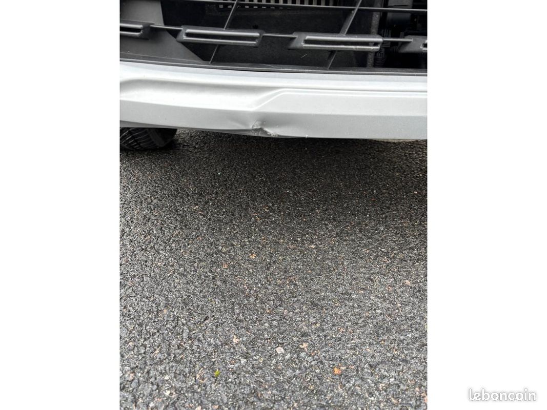 RENAULT CAPTUR 1.0 TCe - 90 II Techno PHASE 1 (image 18)