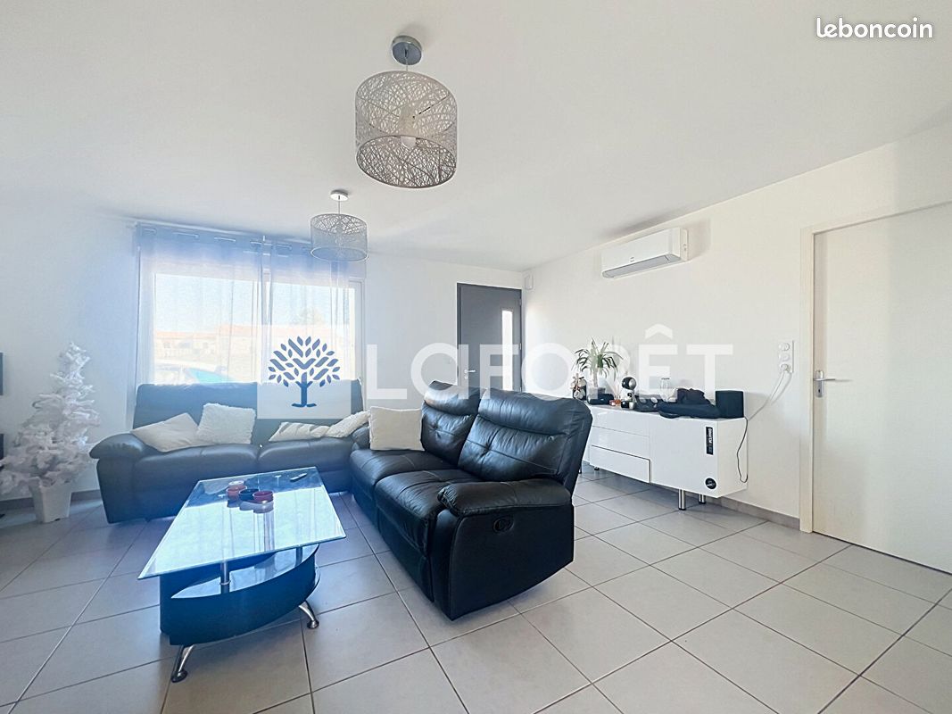 Maison 4 pièces 92 m² · à Faye-l'Abbesse · 92 m² · 850 €/mois