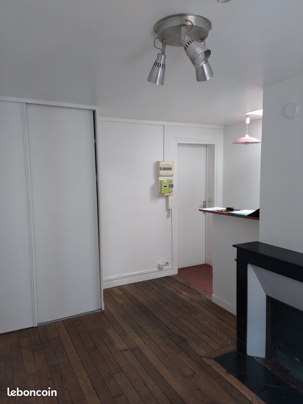 Appartement 1 pièce 18 m² · à Saint-Mandé · 18 m² · 720 €/mois