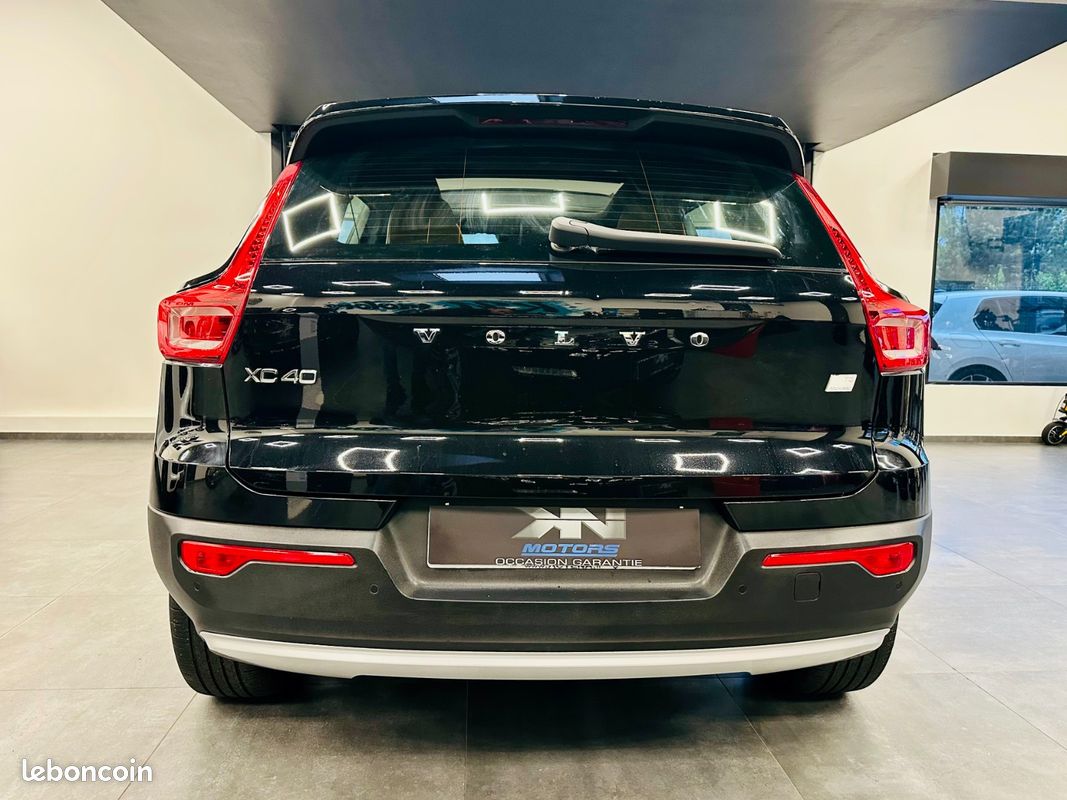 Volvo XC40 T5 Recharge 180+82 ch DCT7 ULTIMATE toit ouvrant Swaroszky harman Kardon TVA RECUP garantie 12 mois (image 17)