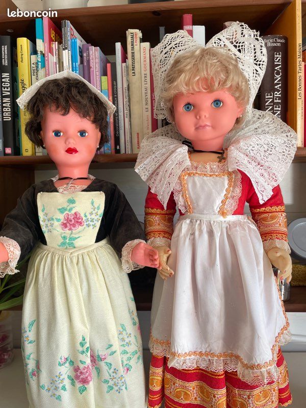 Poupées en costume breton de Vannes et Pont Aven (image 1)