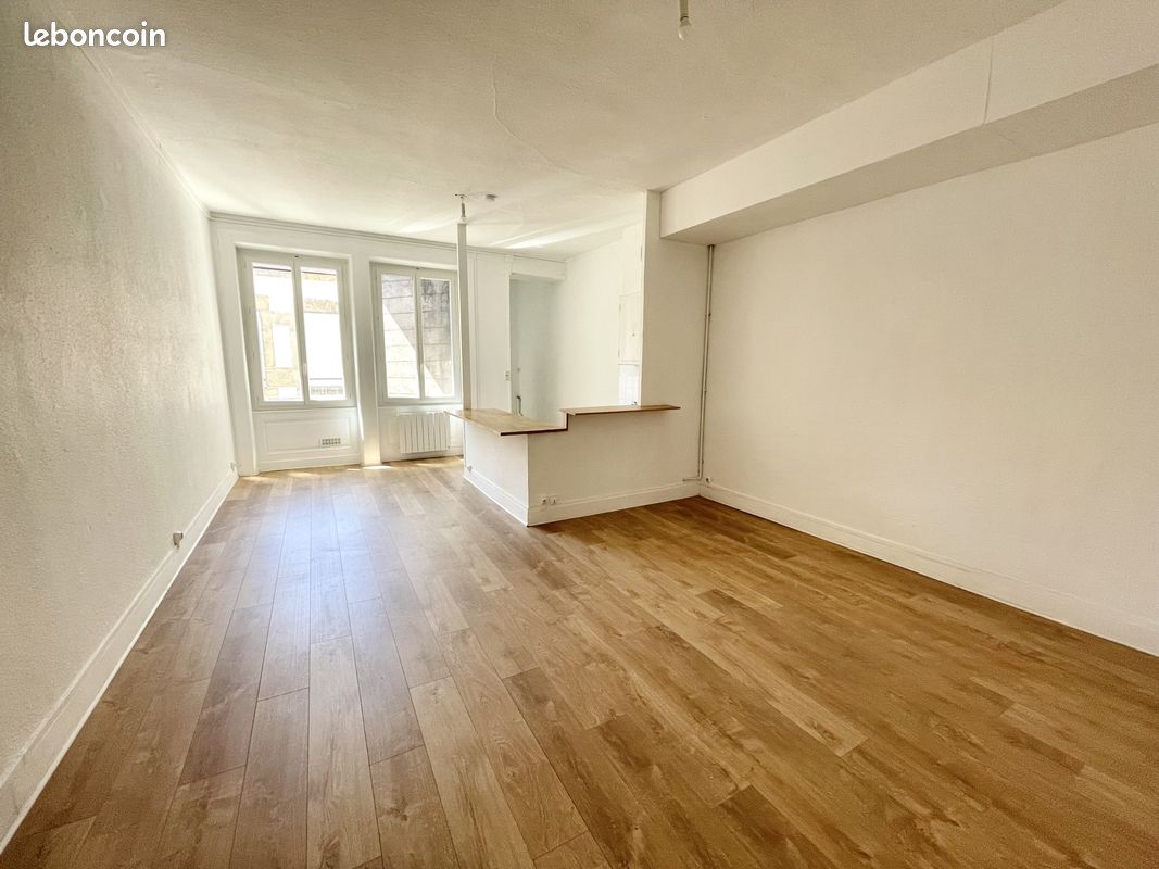 Appartement 3 pièces 84 m² · à Saint-Étienne · 84 m² · 650 €/mois