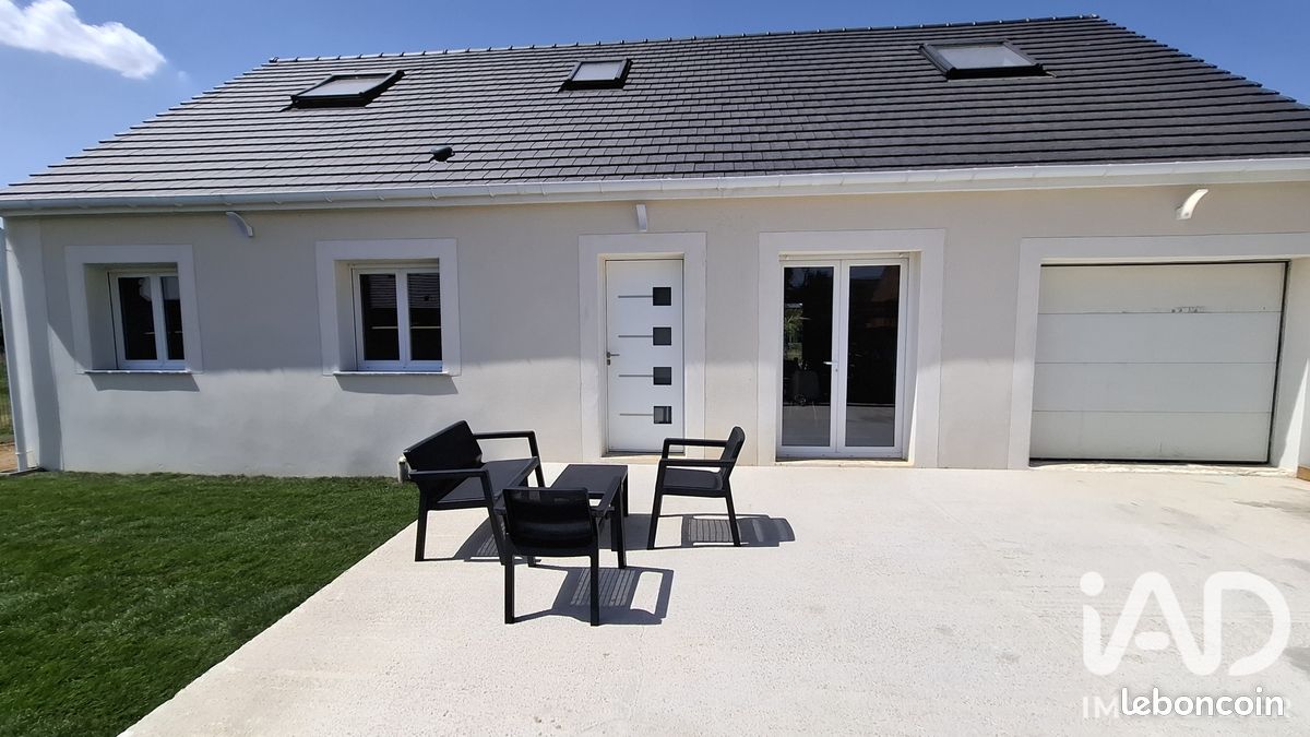 Maison 5 pièces 131 m² · à Saulnières · 131 m² · 315 000 €