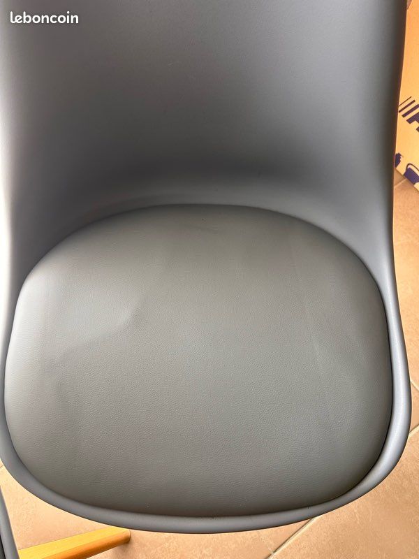 Lot de 2 chaises scandinaves gris bleu – Très bon état (image 4)