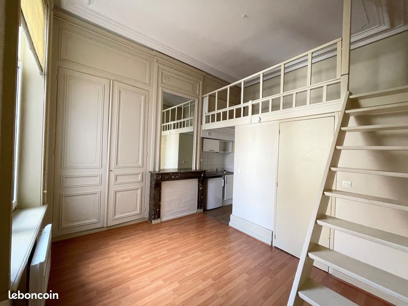 Appartement 1 pièce 17 m² · à Lille · 17 m² · 528 €/mois