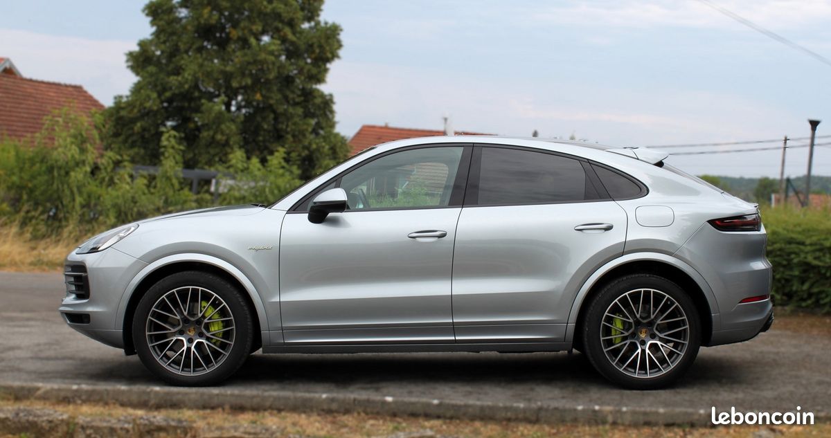 Porsche Cayenne Coupé E-Hybrid 462cv - 47.950km - (image 3)