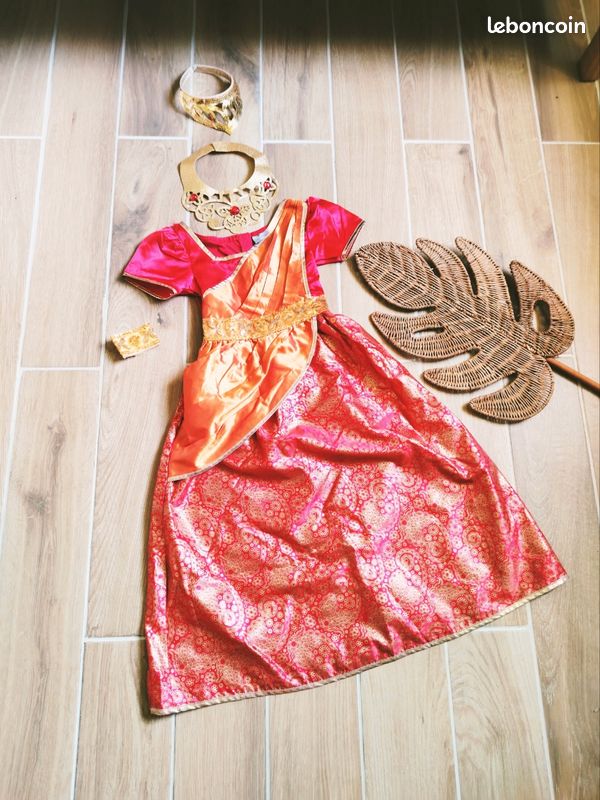 👸 Déguisement /costume robe de Princesse Cambodgienne marque