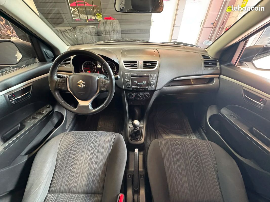 Suzuki SWIFT 1.2 94ch 4x4 PRIVILEGE (image 14)