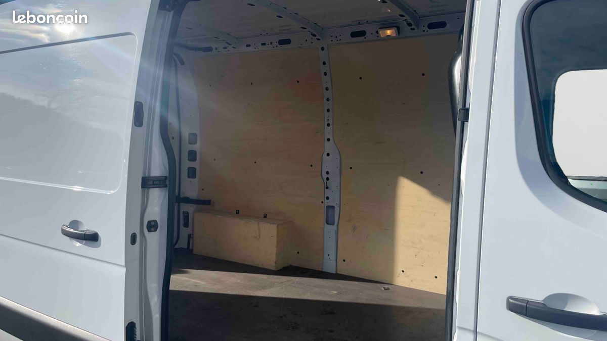 Renault master fgn trac f3500 l2h2 blue dci 135 confort (image 12)