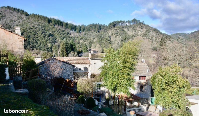 Appartement 7 pièces 173 m² · à L'Estréchure · 173 m² · 249 000 €