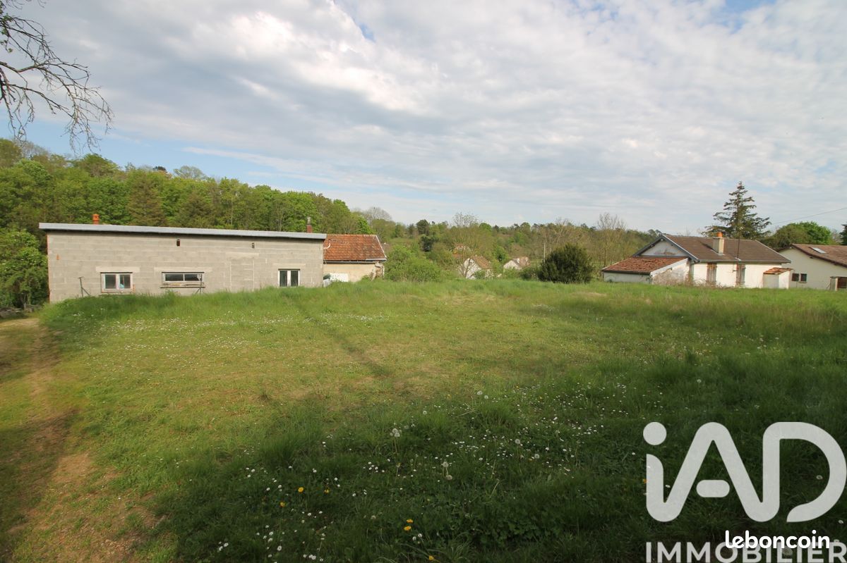 Maison 6 pièces 122 m² · à Châtillon-sur-Seine · 122 m² · 38 000 €