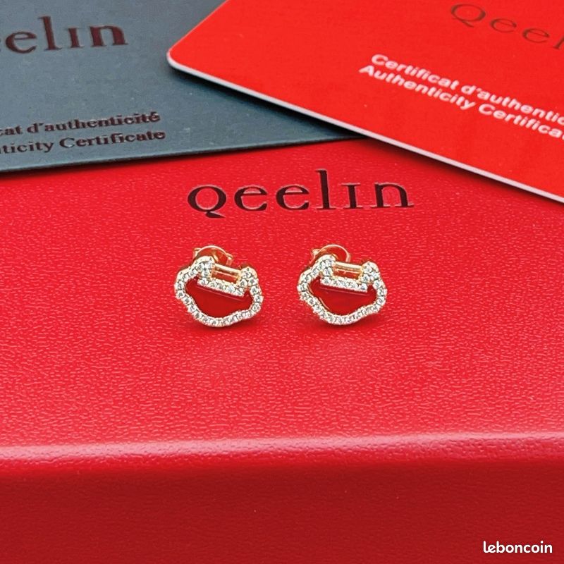 Boucles d’oreilles Qeelin motif nuage rouge strass | Presque neuves (image 4)
