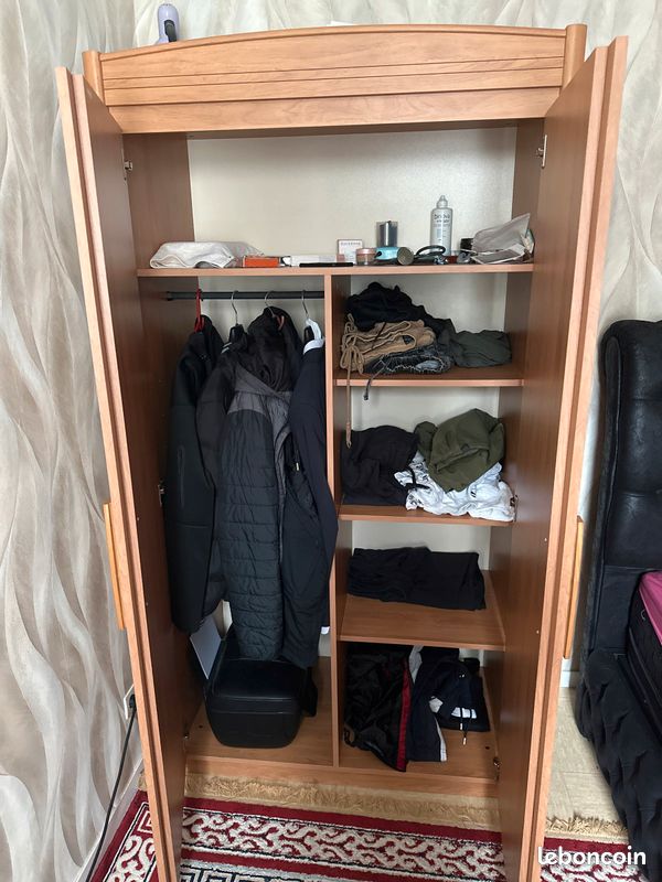 Armoire avec un bureau (image 2)