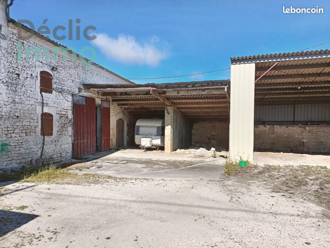 Maison 1 pièce 98 m² - Val-d'Auge 16170 Auge (image principale 0)