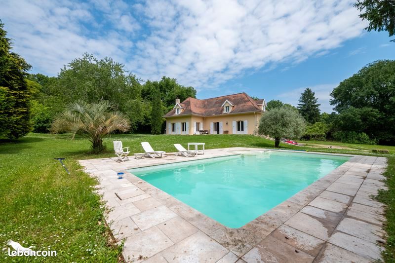 Maison 4 pièces 212 m² · à Latresne · 212 m² · 730 800 €