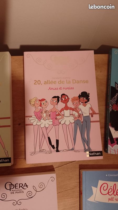 4 Livres de la série "20 allée de la danse" + Célestine "petit Rat de l'Opéra" Tome 1 (image 2)