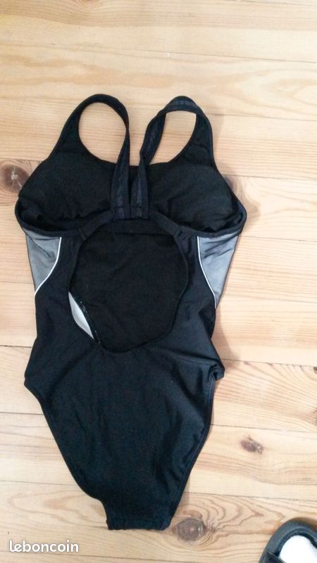 Maillot de bain 1 pièce (image 1)