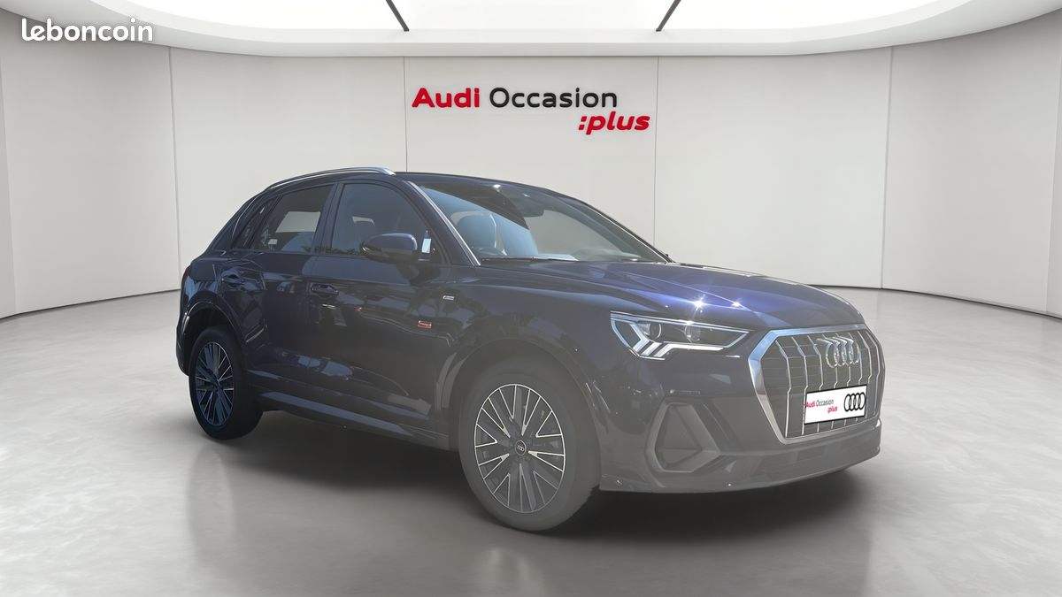 AUDI Q3 45 TFSIe 245 ch S tronic 6 S line (image 7)