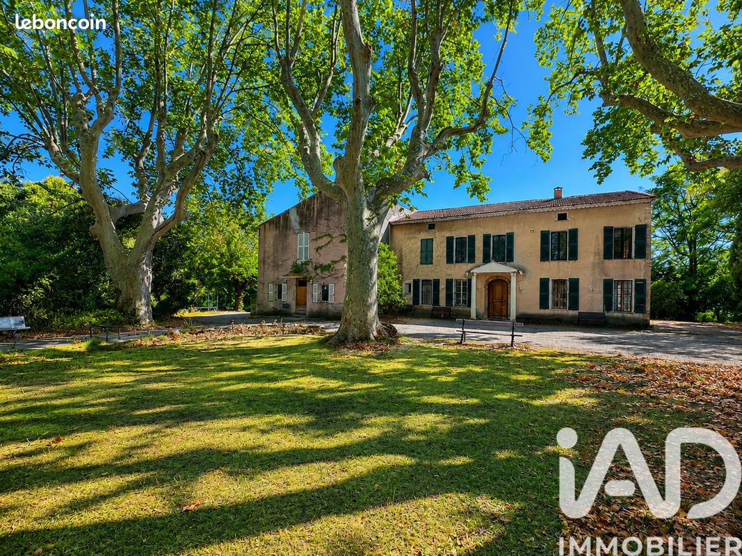Maison 15 pièces 736 m² · à Le Muy · 736 m² · 1 995 000 €