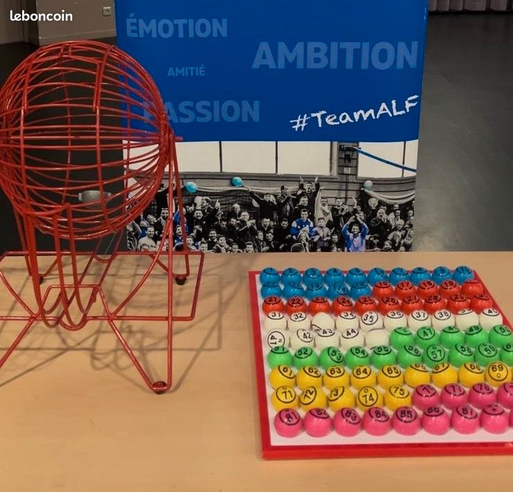 Loto Bingo Classique 90 Boules - Plateau Pliable Bois Gravé - 102 Cartons Réutilisables - Idéal Famille