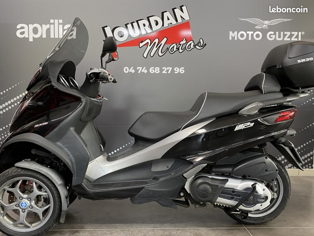 Piaggio MP3 500 ABS/ASR (image 1)
