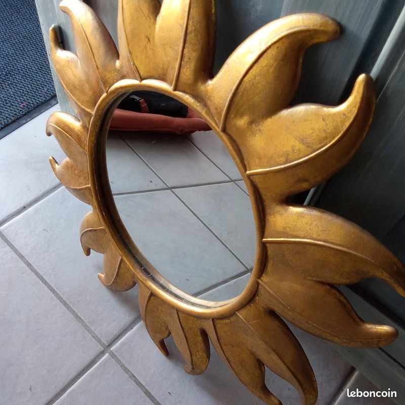 Miroir Mural Soleil 70cm – Style Antique, Doré, Cadre Bois – Palazzo INT