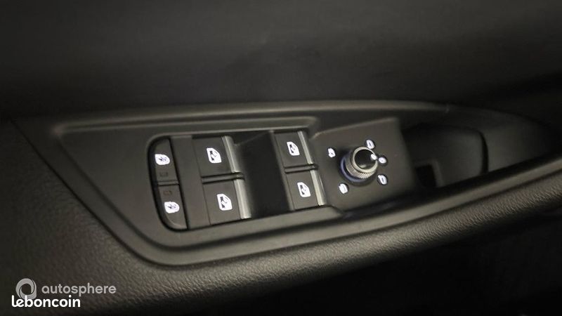 Audi A4 Avant 40 TDI 204ch Design S tronic 7 (image 28)
