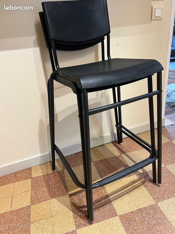 Chaises de bar (image 1)