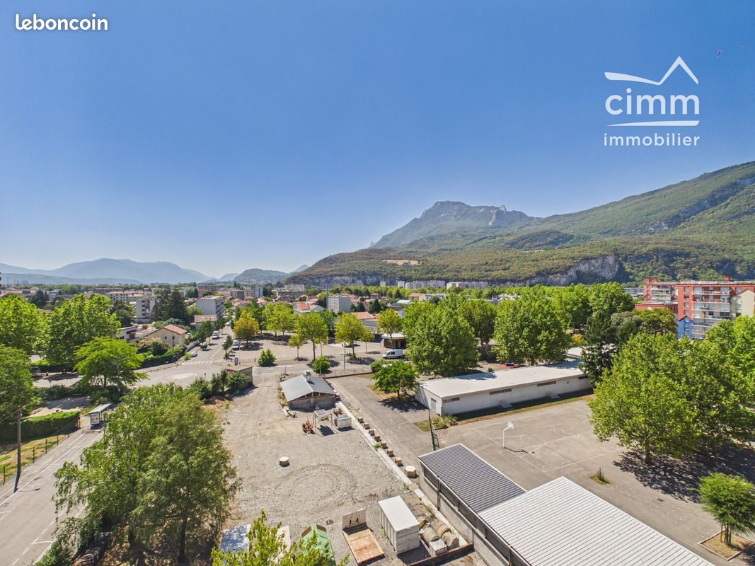 Appartement 4 pièces 80 m² · à Fontaine · 80 m² · 139 000 €