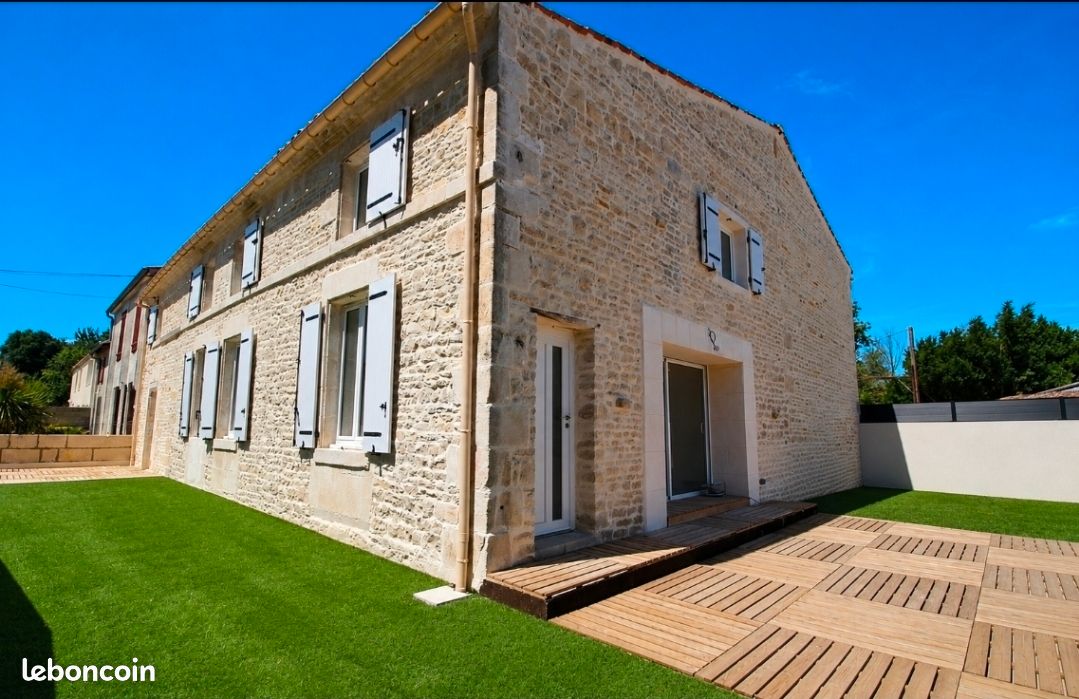 Maison 7 pièces 155 m² · à Vallans · 155 m² · 215 000 €