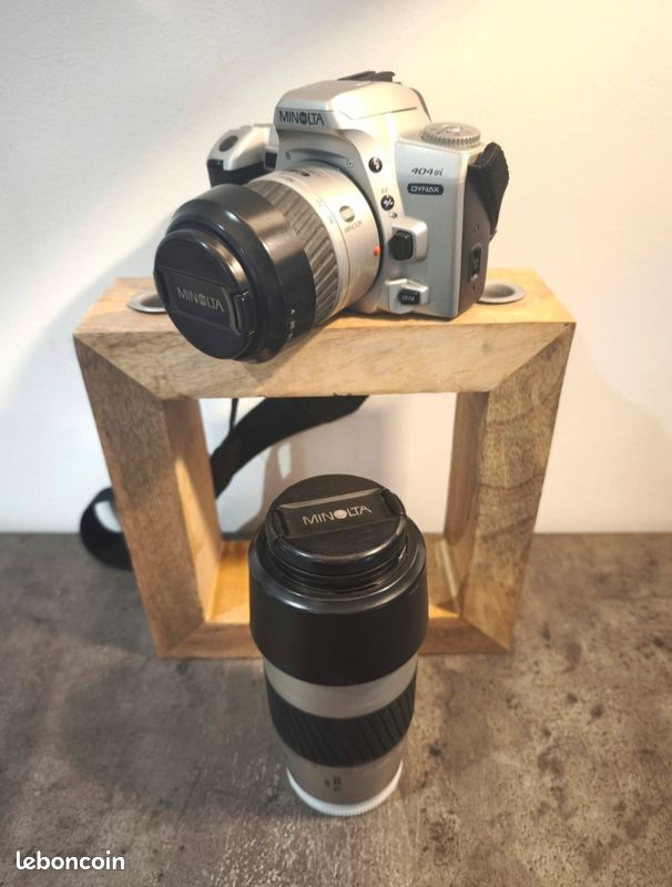Minolta Dynax 404si avec Objectif 28-80mm f/3.5-5.6 - Reflex