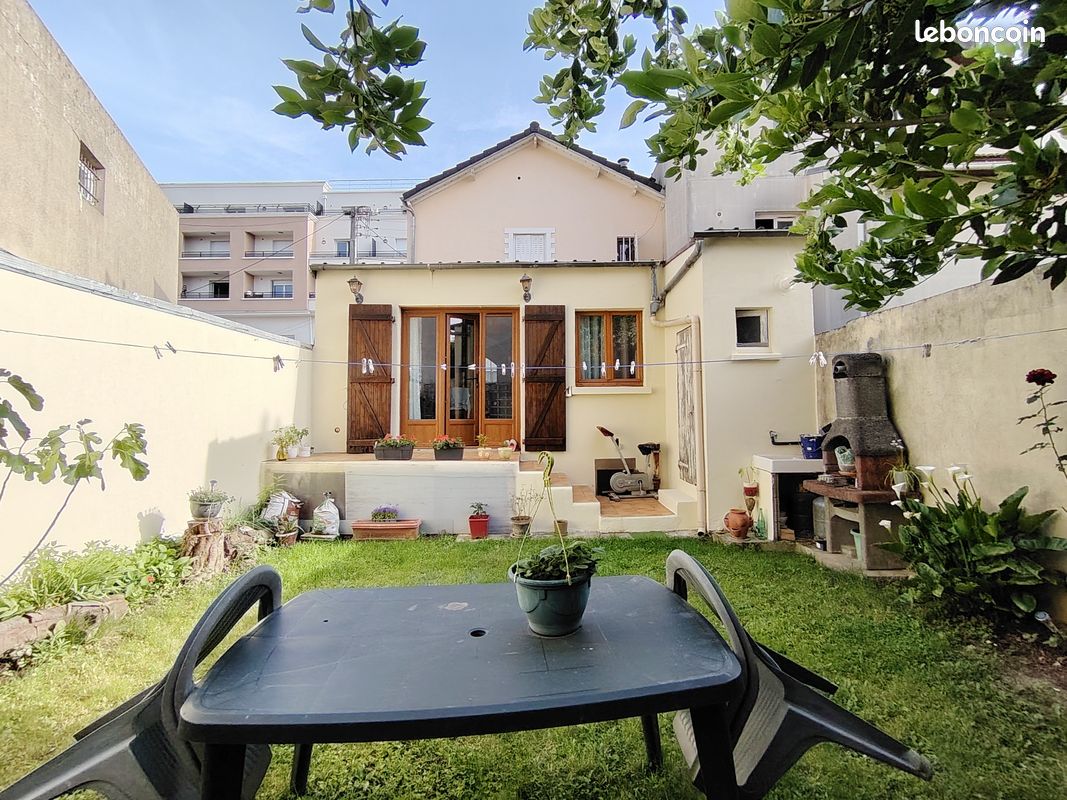 Maison 5 pièces 70 m² · à Villiers-le-Bel · 70 m² · 275 000 €