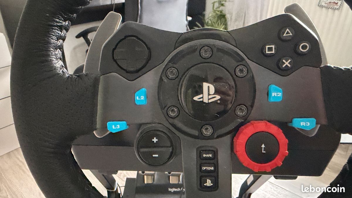 Volant Logitech G29 + pédalier + support (cockpit) comme neuf (image 4)