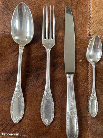 Service De Table 48 Pièces En Métal Argenté – Orfèvrerie Frionnet François – Occasion