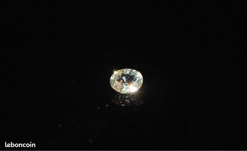 Saphir Vert Ovale 0.88ct (image 1)