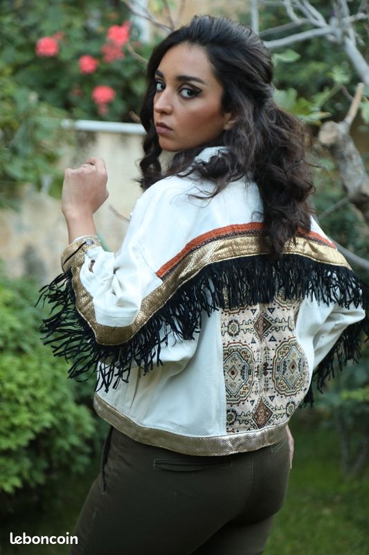 Veste courte en jeans / le cadeau fait main parfaitđ (image 1)