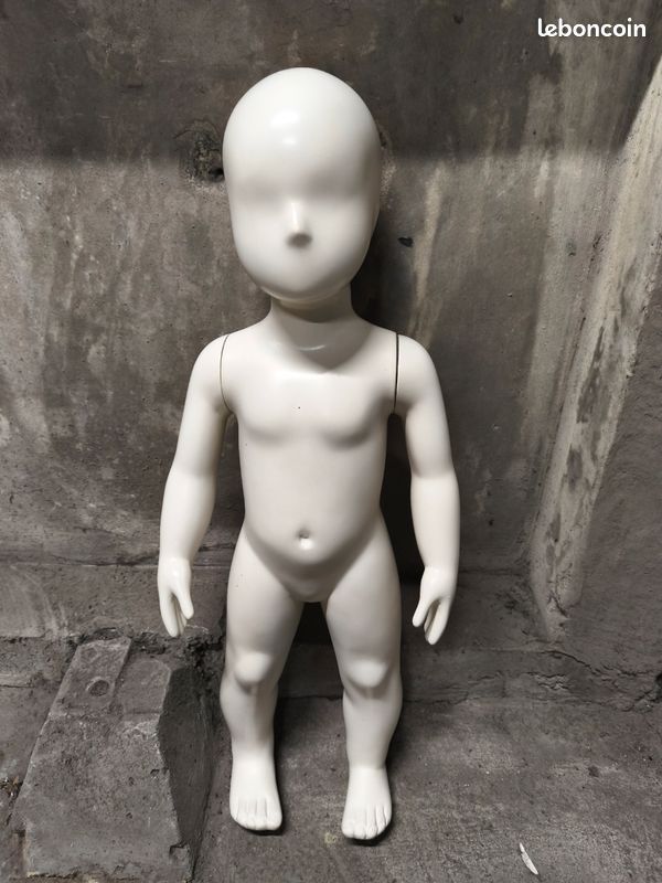 Mannequin bébé (image 1)