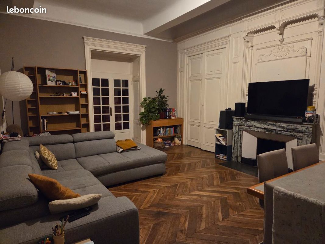Appartement 3 pièces 100 m² · à Saint-Chamond · 100 m² · 650 €