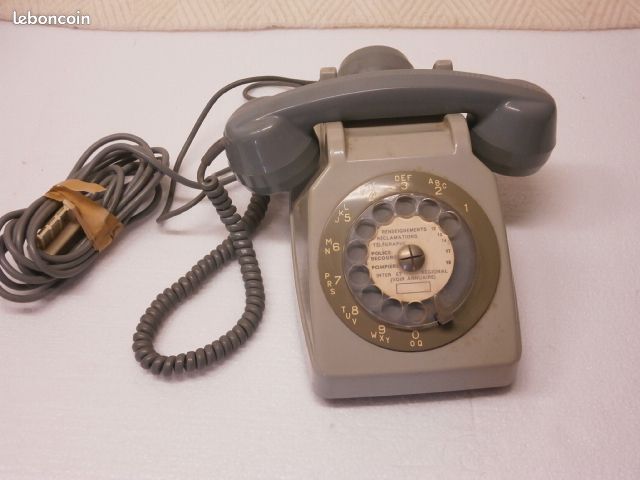 SPC Comfort Numbers 2 - Téléphone Fixe Senior avec Grandes Touches, 3