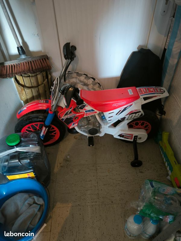Moto Électrique CR 6V Injusa (image 1)