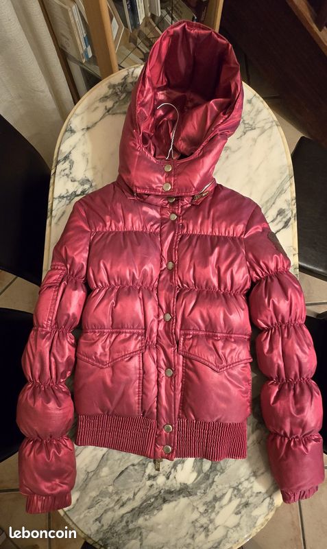 Doudoune Versace Femme Rose fuschia Vêtements