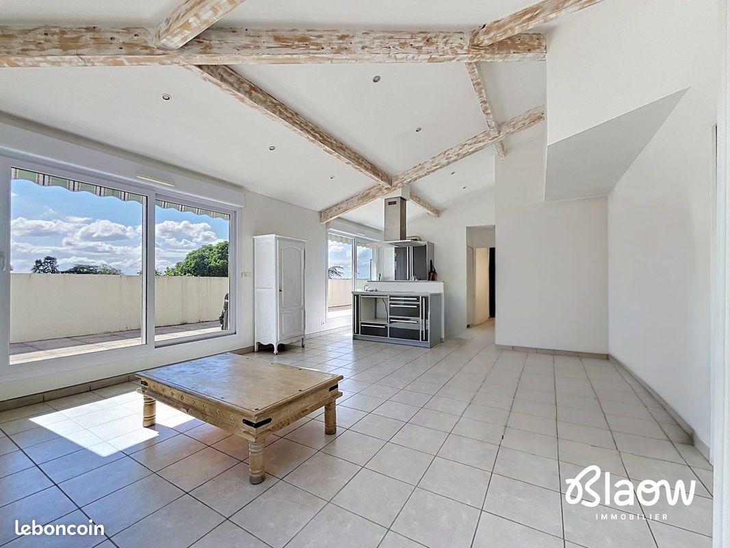 Appartement 3 pièces 70 m² · à Meyzieu · 70 m² · 290 000 €