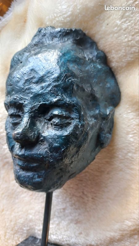 Bronze (image 2)