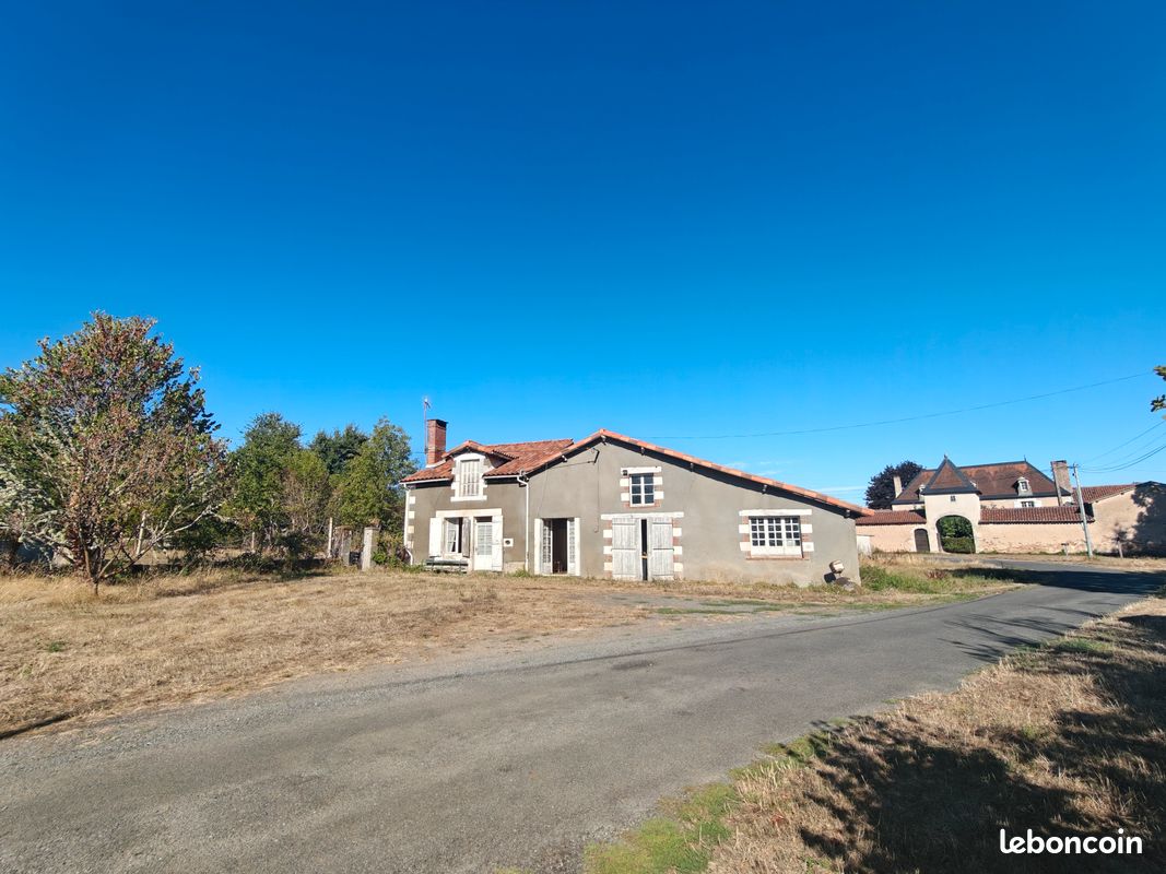 Maison 5 pièces 120 m² · à Luchapt · 120 m² · 55 000 €